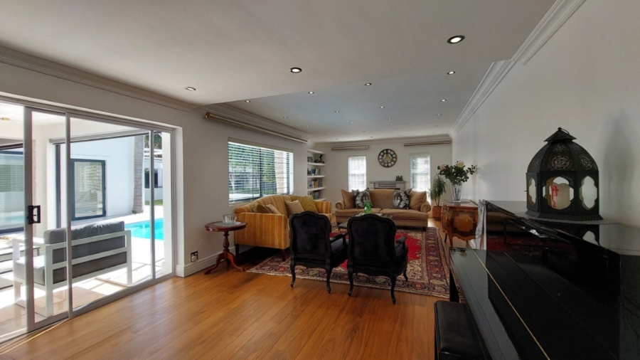 5 Bedroom Property for Sale in Sunset Beach Western Cape